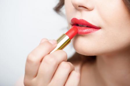 9 Lipstick Hacks That Could Change Your Life