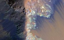 nasa.gov image showing RSLs on Mars